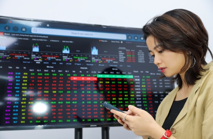 Vn Index Nhich Gan 4 Diem Chuoi Giam Kich San Tiep Dien O Nvl Pdr Va Dig 1