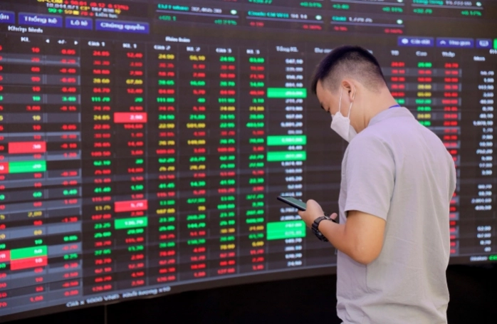 Vn Index Rot 15 Diem Nhieu Co Phieu Bat Dong San Giam Sau 1