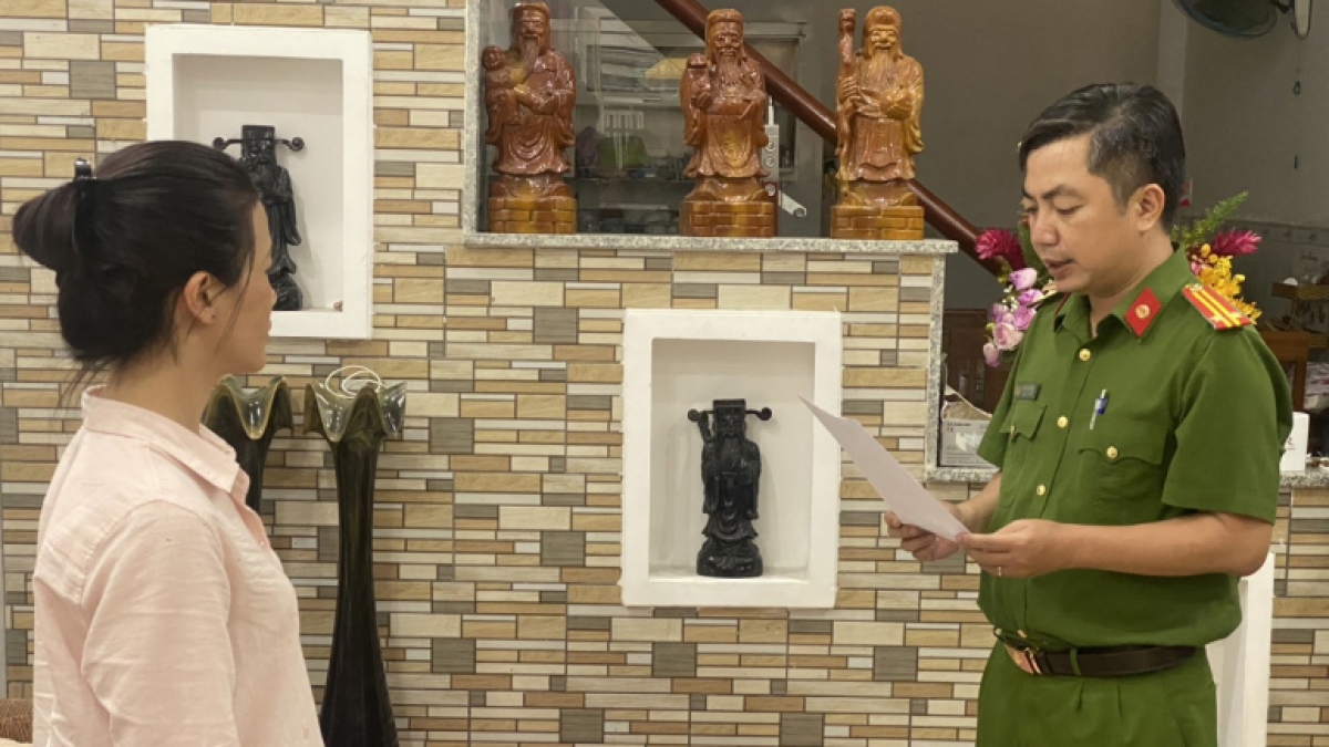 Z3925773884609 5677e1848cadbbbc9 1669891233231 1