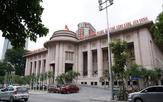 Nhnn Giam Cuong Do Hut Tien Qua Tin Phieu Tra Lai Thi Truong Hon 24 000 Ty Trong 3 Ngay Dau Nam 2023 1