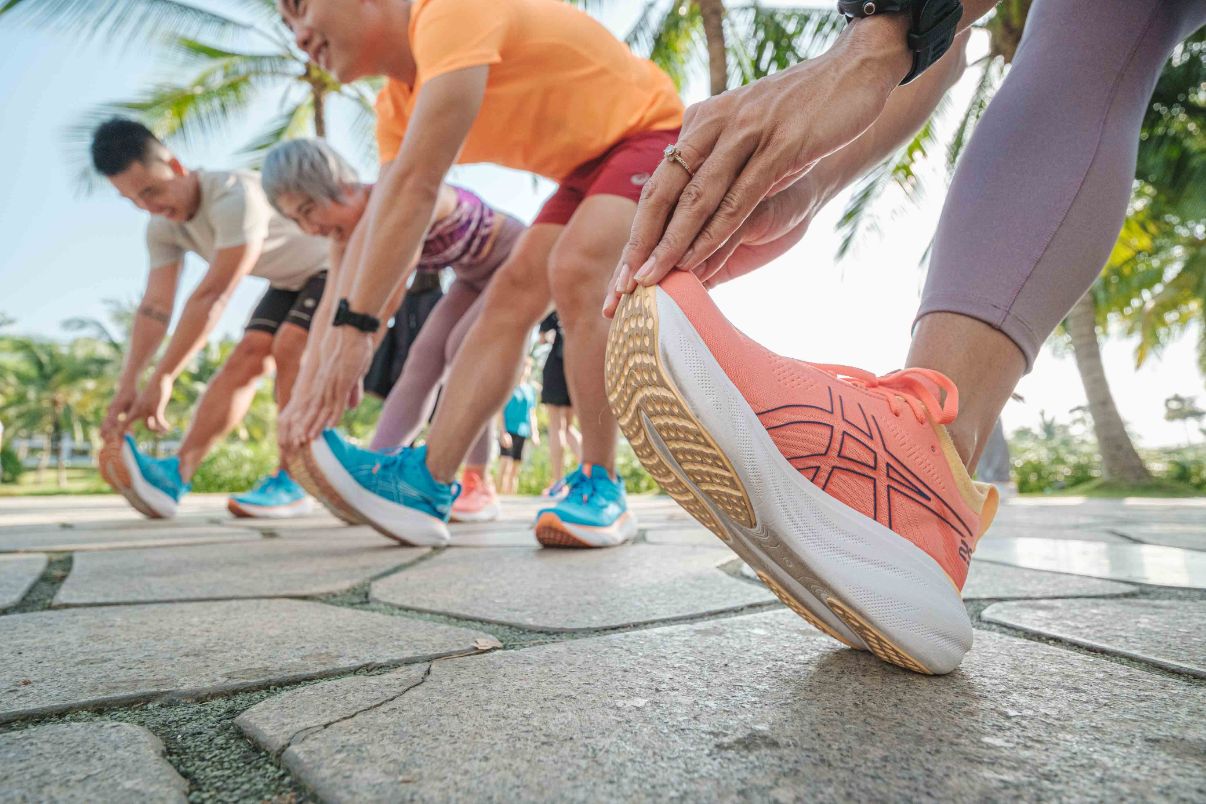 230216 Asics Namnguyen X0873 1