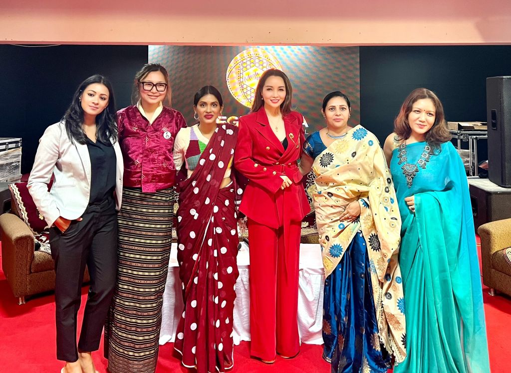 Dao Dien Mai Thu Huyen Tham Gia Toa Dam Ve Nu Quyen 01 1