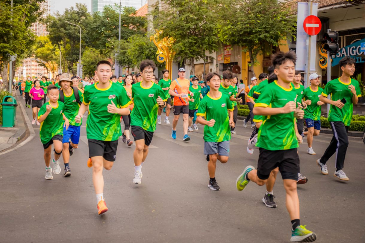 Niem Dam Me The Thao Voi Tinh Than San Sang Tiep Y Chi Cho Hanh Trinh Nang Dong Da Duoc Nhieu Em Nho Hao Hung The Hien 1