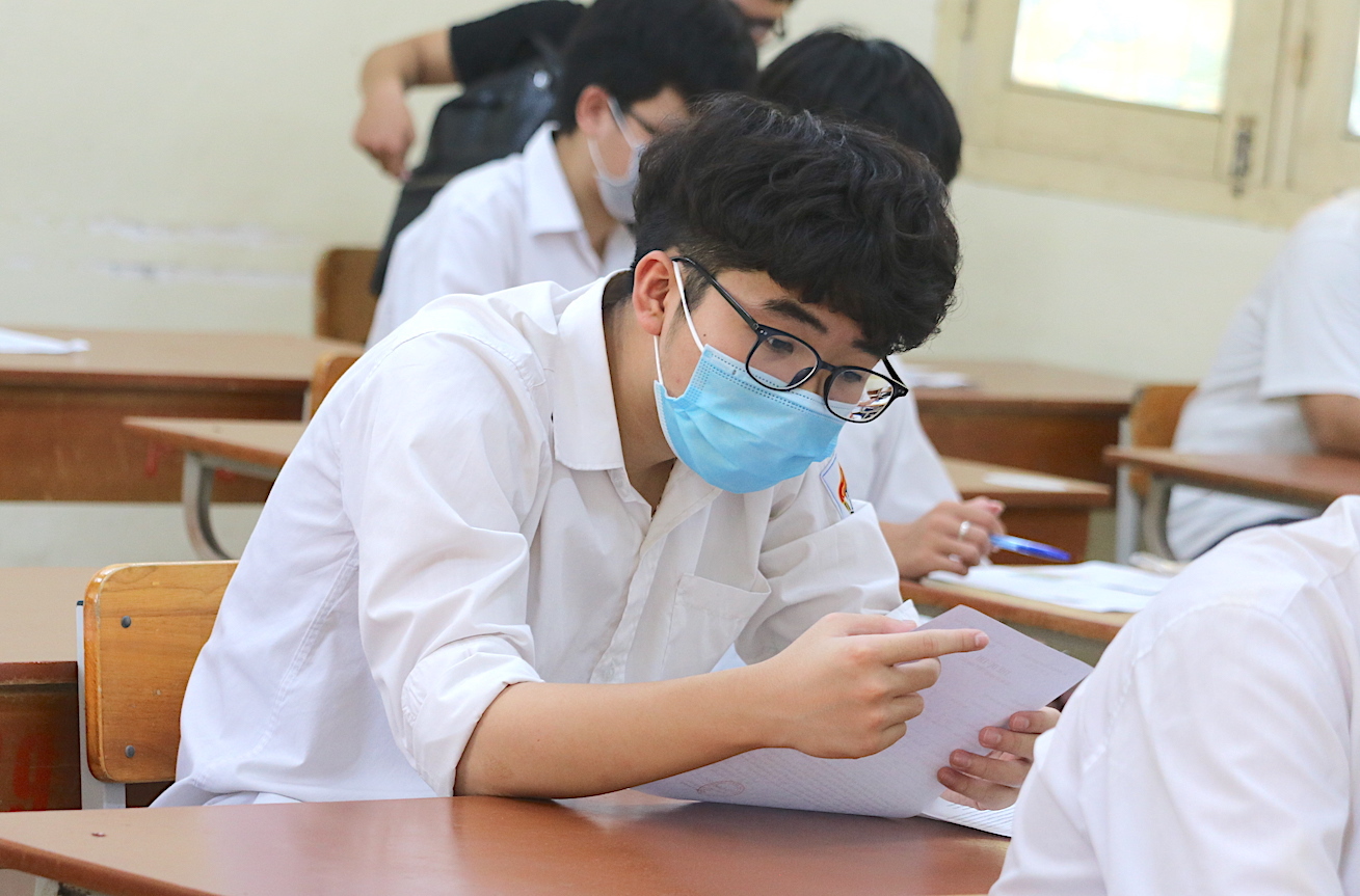 Ban Khoan Viec Chay Diem Hoc Ba Vi Sao Cac Truong Dai Hoc Van Tang Chi Tieu Xet Tuyen 1