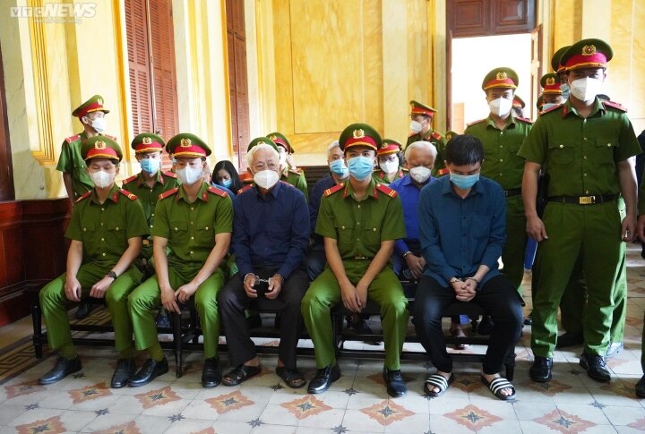 Cuu Tong Giam Doc Ngan Hang Dong A Tran Phuong Binh Hau Toa Trong Vu An Thu 4 1