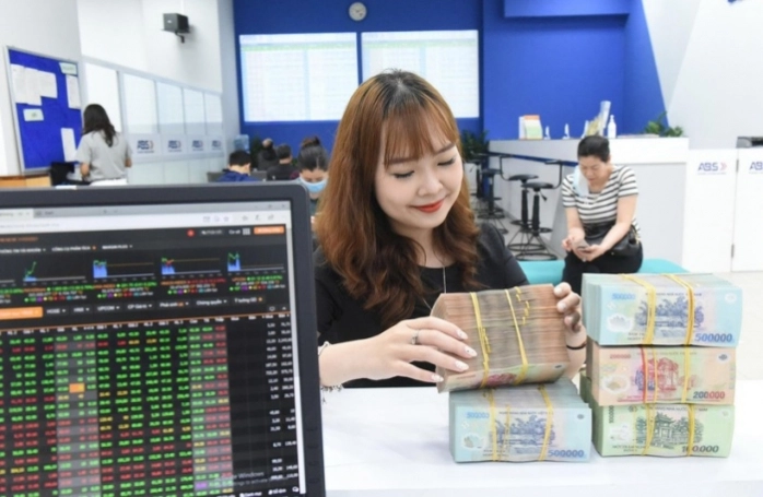 Dong Tien Hon 6 000 Ty Dong Tu Cac Quy Etf Sap Chay Vao Ttck Viet Nam 2