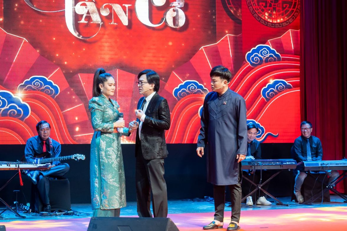 Giam Khao Dien Cung Thi Nhi 1 1
