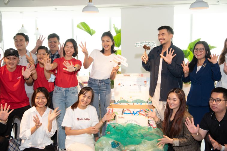 Ngoc Chau Thu Gom Nylon 3