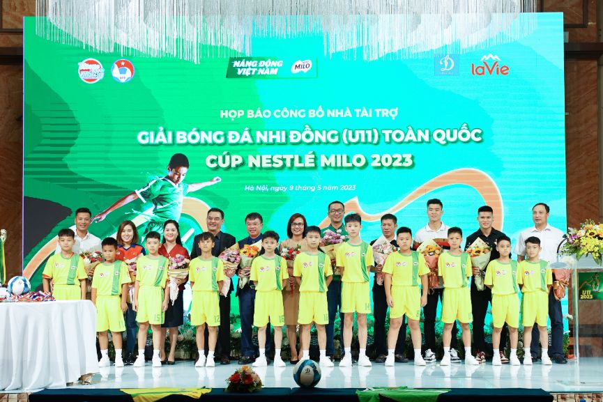 La San Choi Lanh Manh Nham Phat Trien Phong Trao Bong Da Lua Tuoi Nhi Dong Giai Bong Da Nhi Dong U11 Toan Quoc Cup Nestle Milo 2023 Duoc Mong Doi Se Mang 1