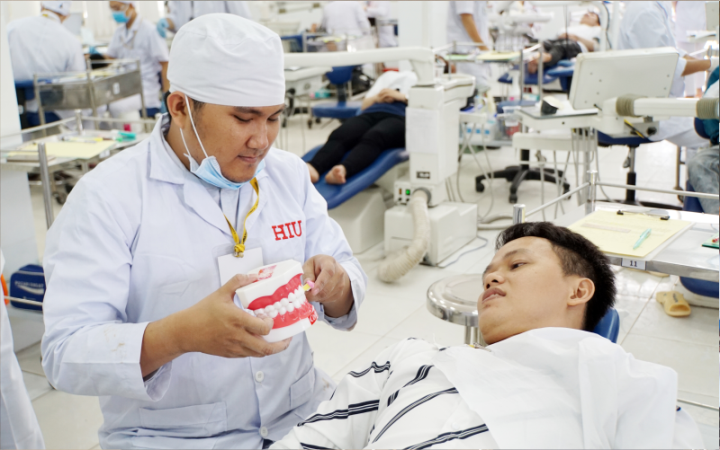 Cac Dai Hoc Khoi Y Duoc Dong Loat Tang Hoc Phi Cao Nhat Gan 80 Trieu Dong 1