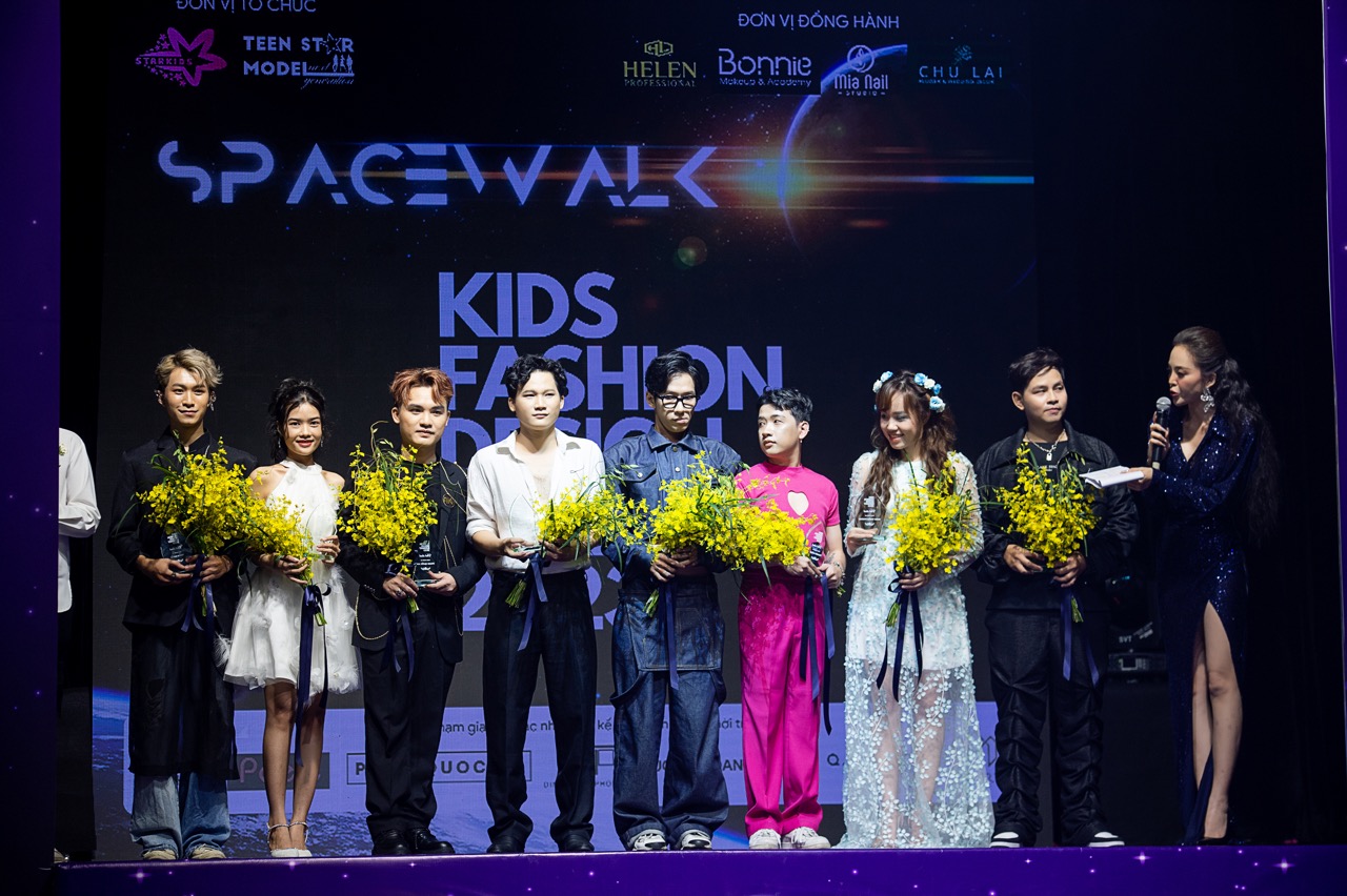 Hinh 1 Tang Hoa Cac Nha Thiet Ke Lon 2