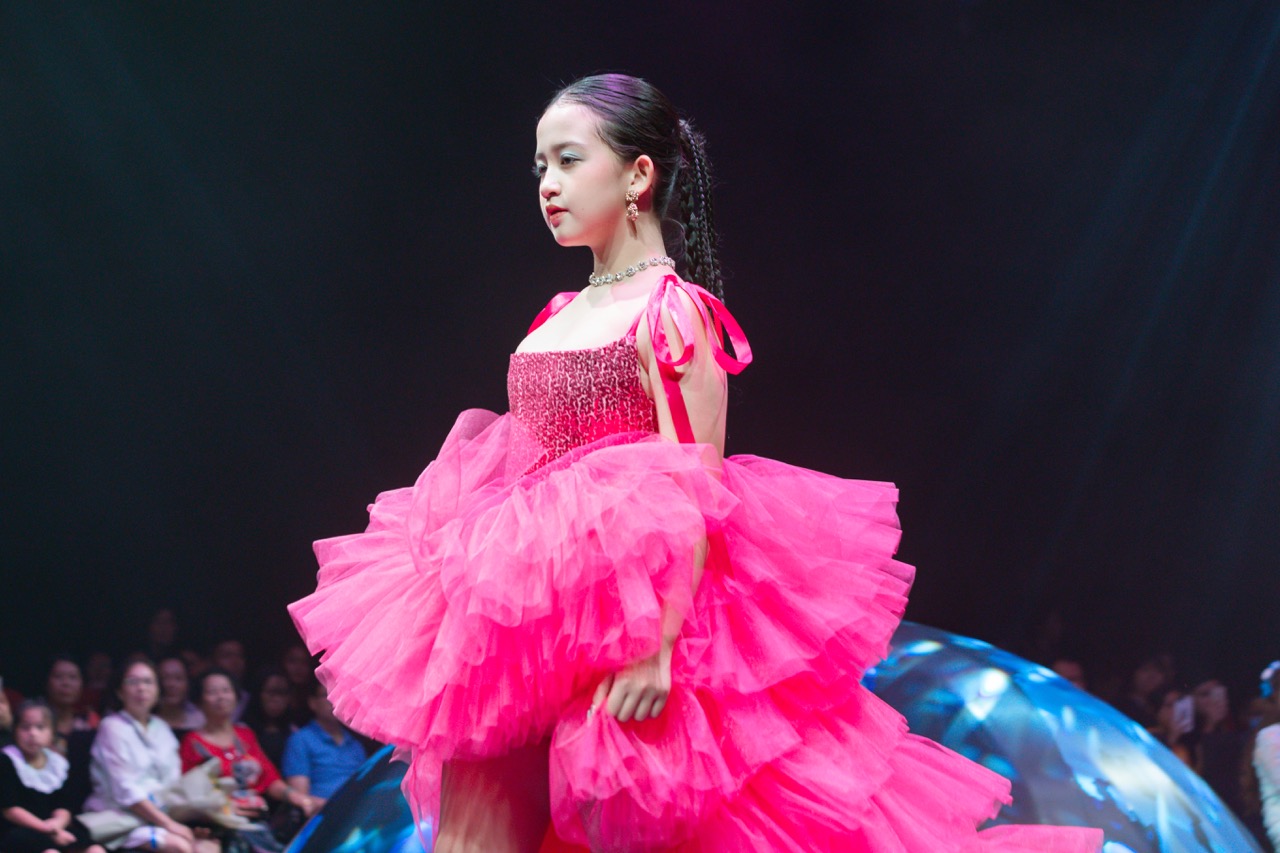 Hinh 10 Pham Ngoc Khanh – Ntk Truong Hoang Ky Anh Lon