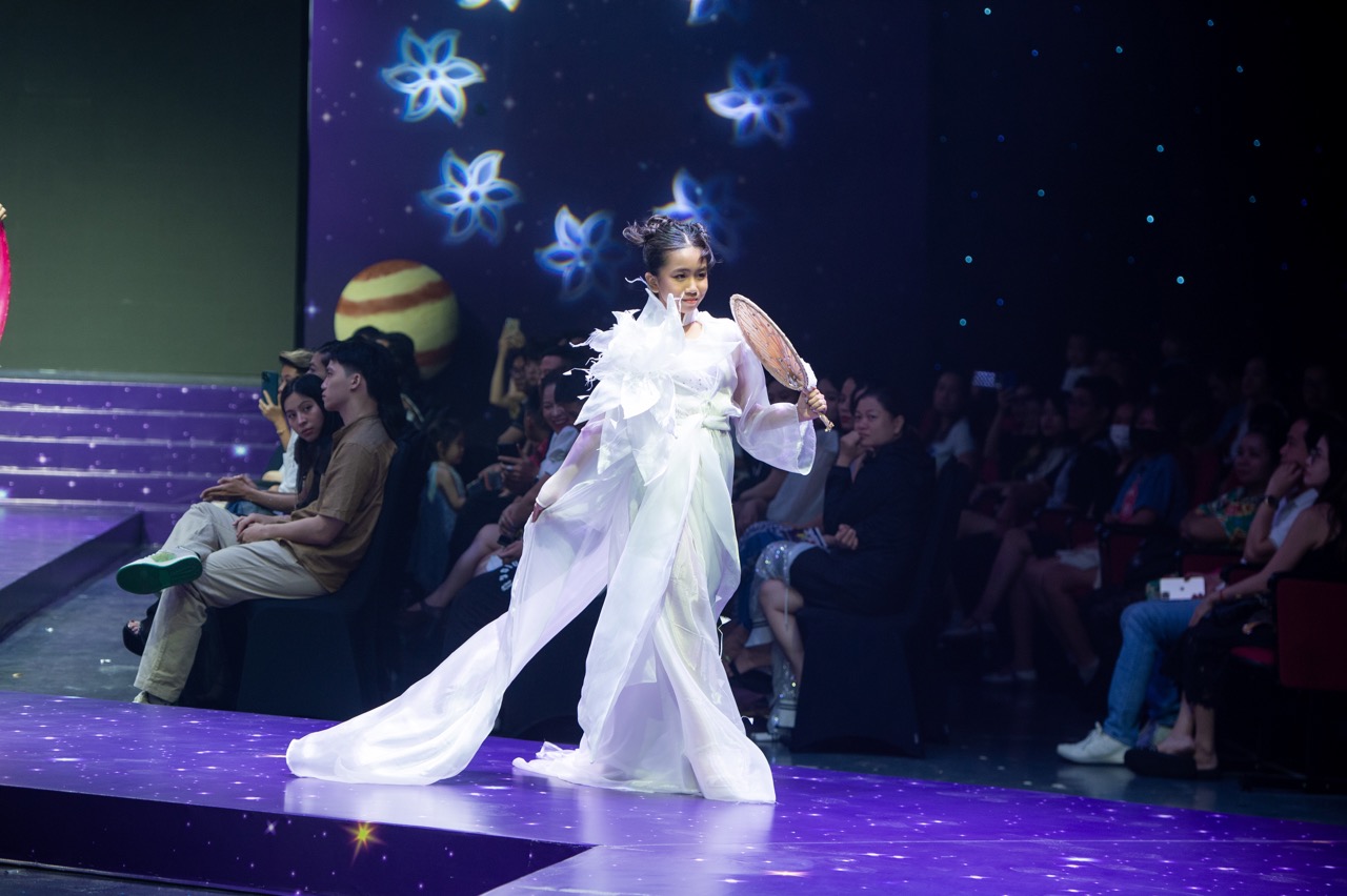 Hinh 3 Alice Nguyen – Ntk Dinh Thien Phong Lon