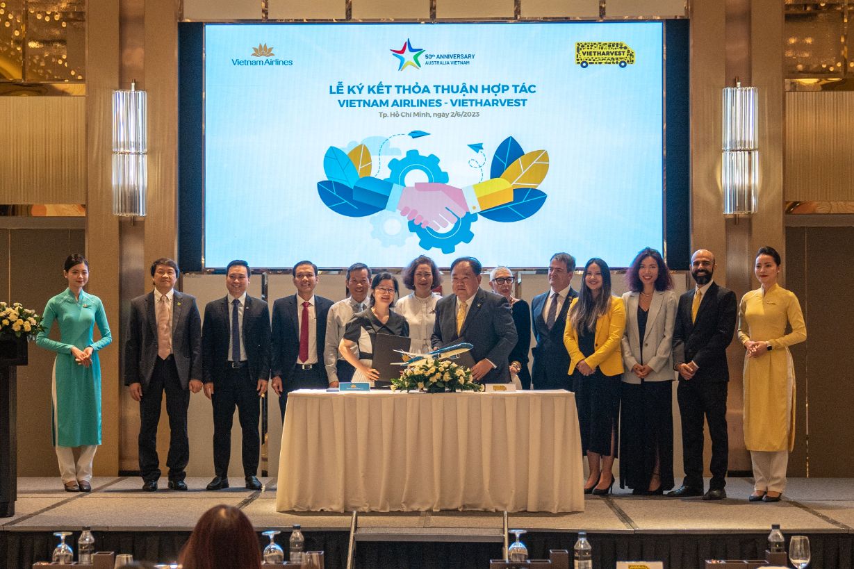 Vietharvest Ky Ket Hop Tac Voi Vietnam Airlines Ve Giai Cuu Thuc Pham 2 1