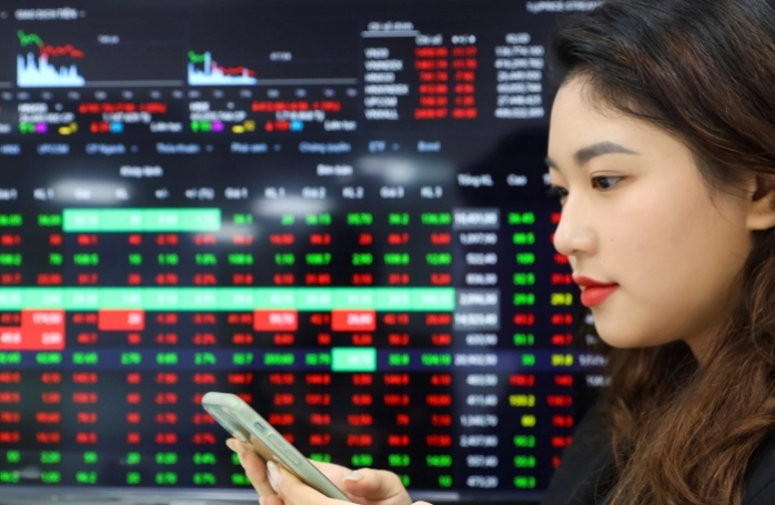 Co Phieu Von Hoa Co Vua But Toc Blue Chip Van Lu Du 1