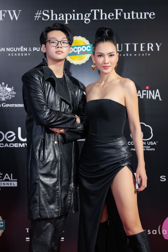 2. Sieu Mau Anh Thu Xuat Hien Cung Cau Am Tieu Long 2