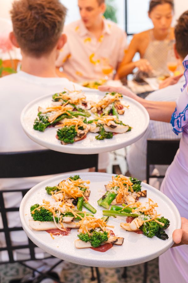 Lan Dau Amandine Tu Tay To Chuc Tiec Sinh Nhat