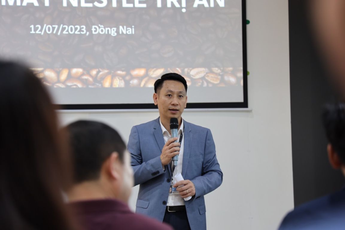 Ong Khuat Quang Hung Chia Se Den Bao Chi Ve Mo Hinh Kinh Te Tuan Hoan Tai Nha May Nestle Tri An Dong Nai Ngay 12 07. 1