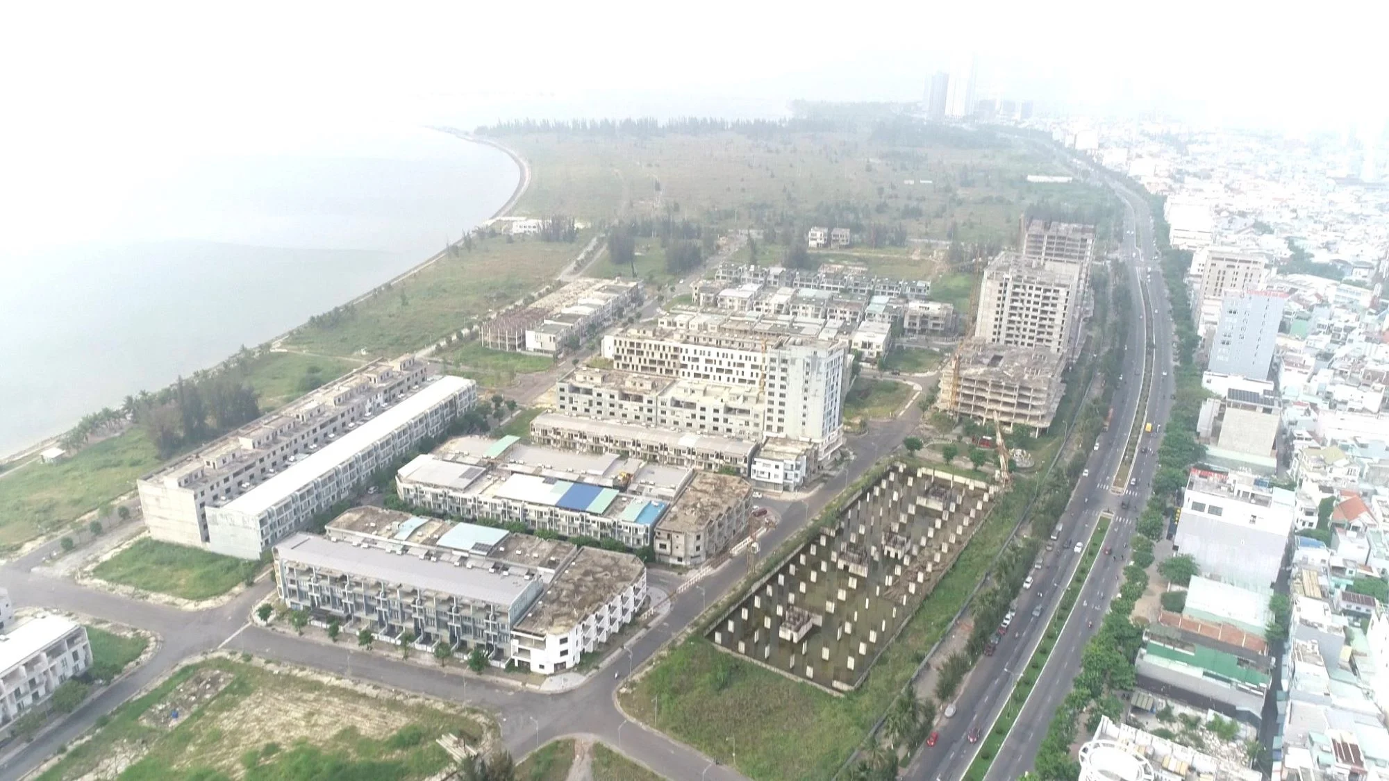 Anh Khu Do Thi Vang Trang Khuyet 13 11441615 1