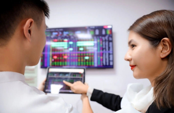 Co Phieu Bat Dong San Tang Phi Ma Vn Index Len Moc 1 173 Diem 1