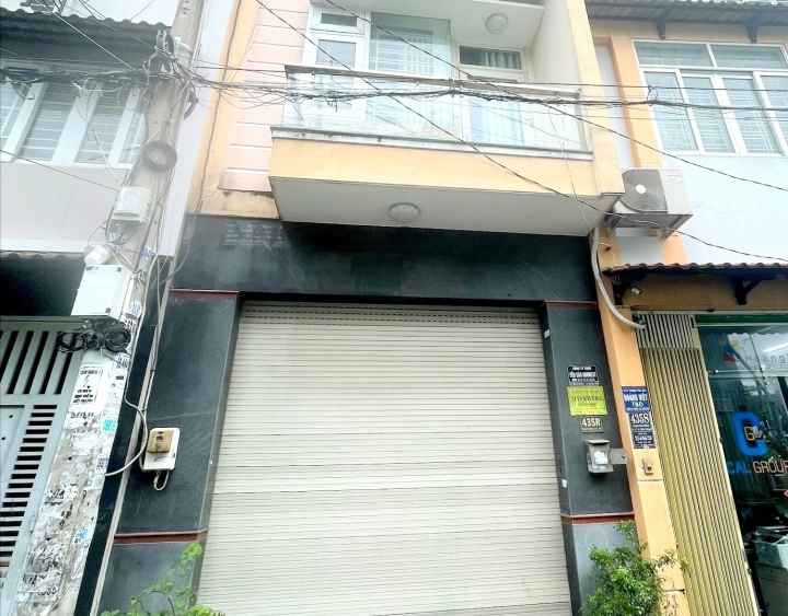 Dang Sau Hoa Don 34 000 Ty Dong Trong 7 Ngay Cua Doanh Nghiep Yen Sao O Tp Hcm 2