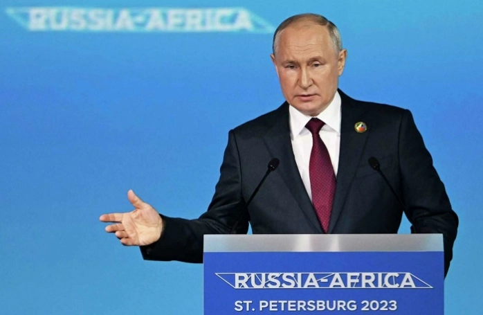 Nga Xoay Truc Sang Chau Phi Vien Tro 10 000 Tan Ngu Coc Xoa No 23 Ty Usd 1