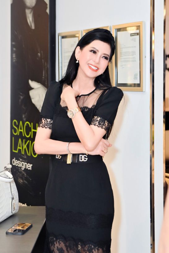 Z4498579616597 B5e0806137b7f14e4ea510a664f305fd 1