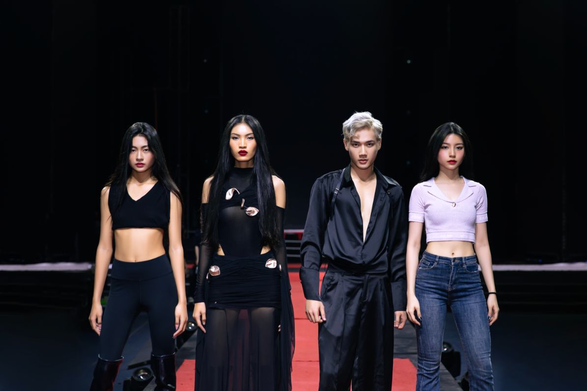 7. Top 4 Thi Sinh Tap Luyen Cham Chi Tai Buoi Tong Duyet 1 1