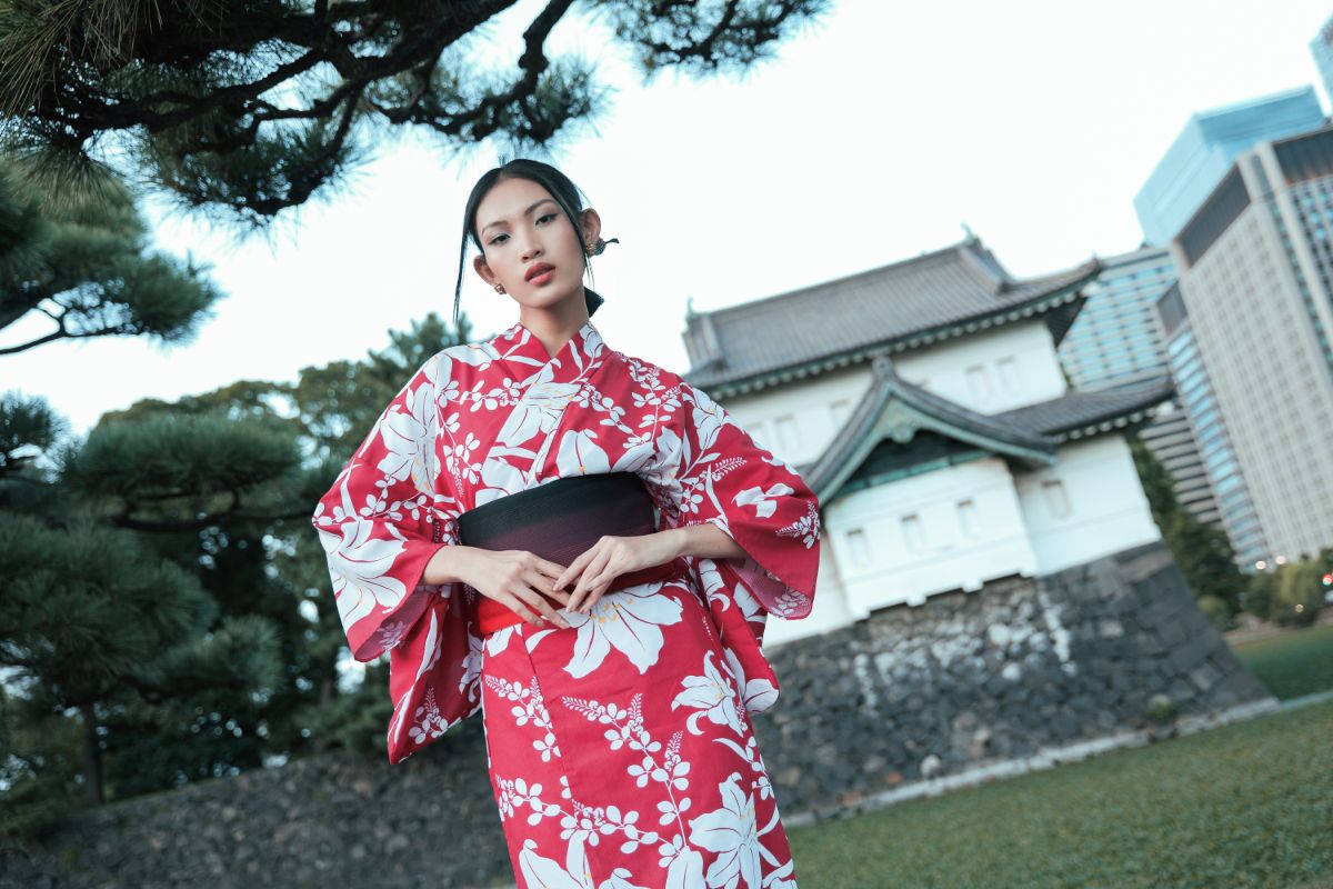 7. Tu Anh Hoa Than Thanh Co Gai Xu Hoa Anh Dao Khi Dien Yukata 1