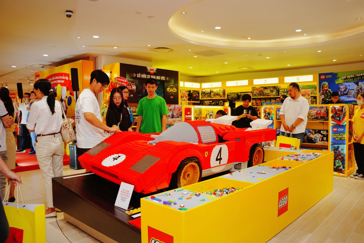 Cua Hang Lego Chinh Hang 05