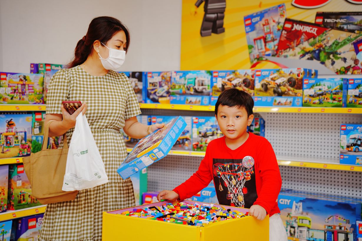 Cua Hang Lego Chinh Hang 08