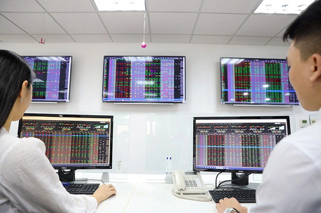 Thi Truong Chung Khoan 167720449916434823078 1