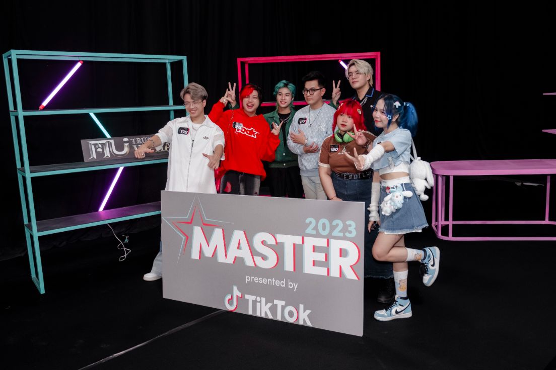 11. Cac Nha Sang Tao Noi Dung Da Co Mat Tu Rat Som De Chuan Bi Cho Phan Du Thi Cua Minh 1