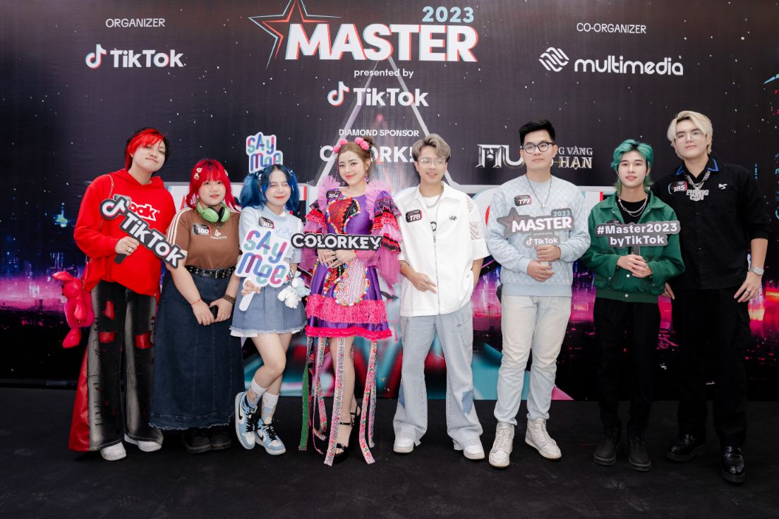 11. Cac Nha Sang Tao Noi Dung Da Co Mat Tu Rat Som De Chuan Bi Cho Phan Du Thi Cua Minh 2