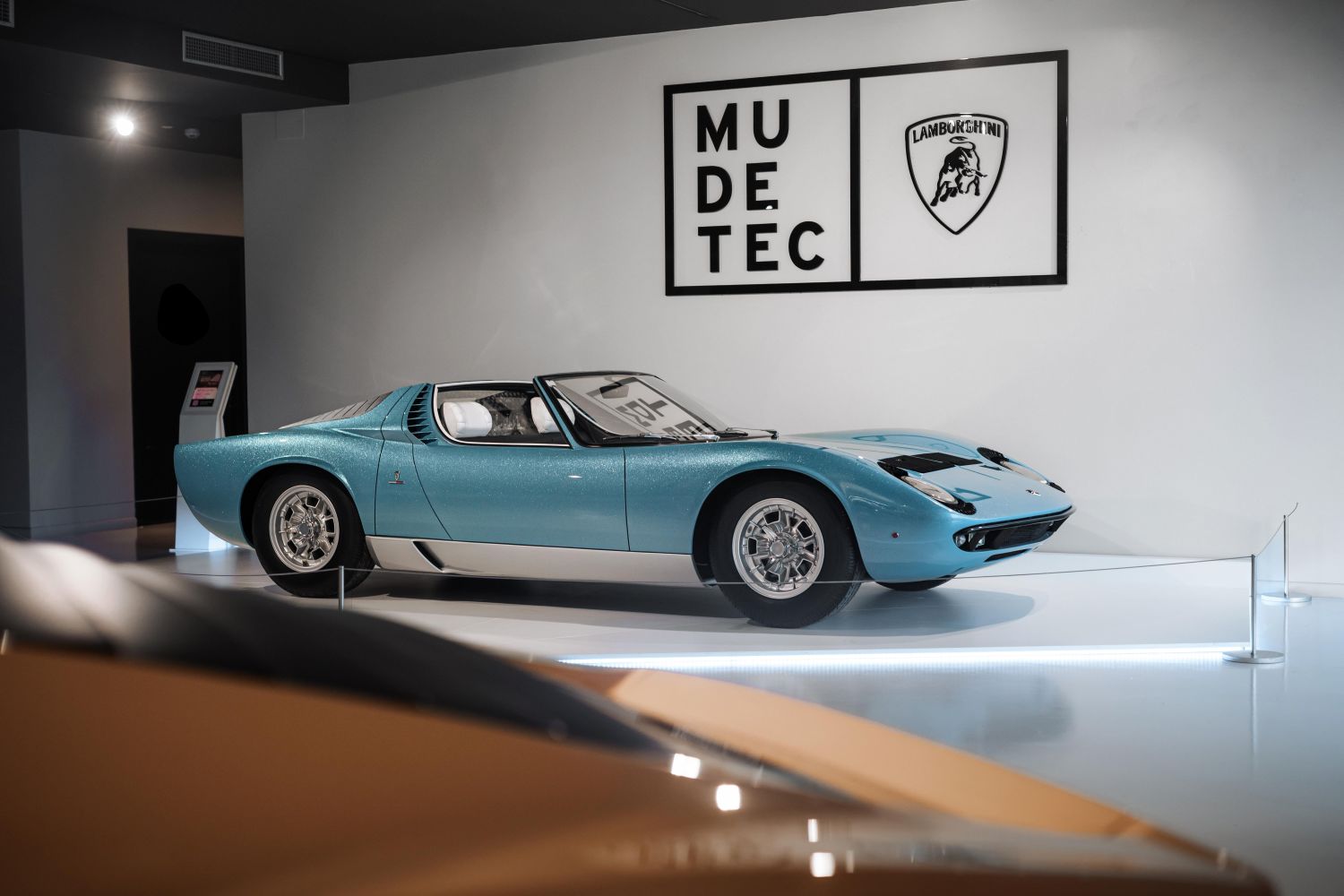 Lamborghini Miura Roadster 4