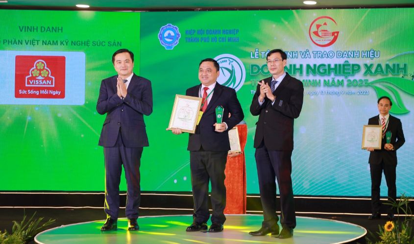 Ong Nguyen Phuc Khoa Chu Tich Hdqt Cong Ty Vissan 1 1 2