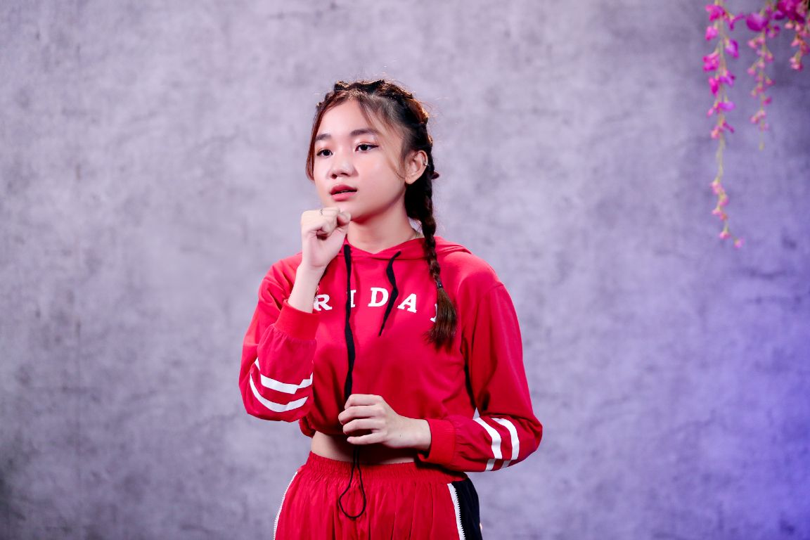 Thi Sinh Luong Truong Quynh Anh