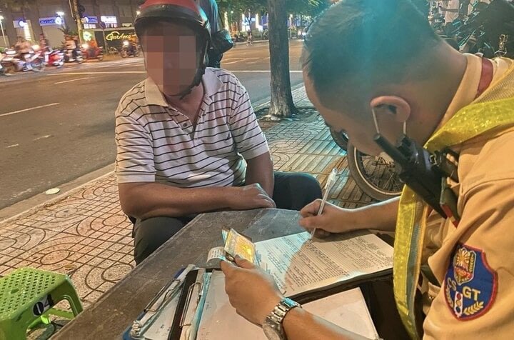 Vi Pham Nong Do Con 2 09075541 3