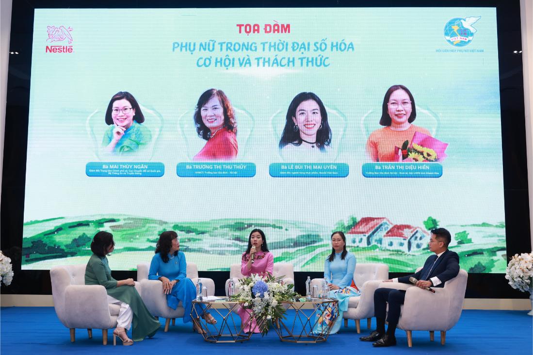 Ba Le Bui Thi Mai Uyen Giam Doc Nganh Hang Thuc Pham Giam Doc Du An Ho Tro Phat Trien Nong Thon Nestle Viet Nam Chia Se Tai Phan Toa Dam Cua Hoi Nghi 1 1