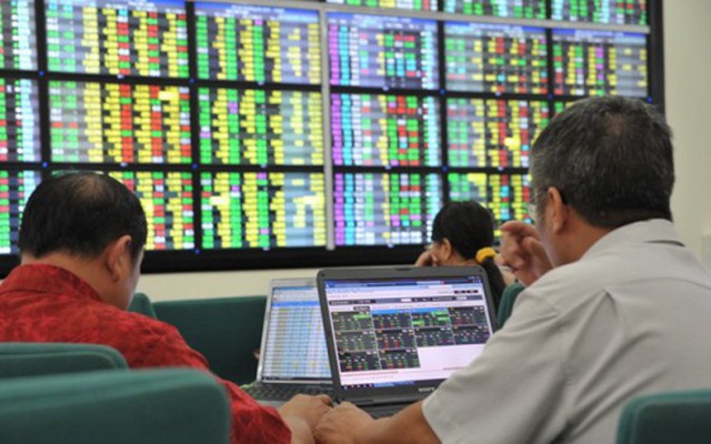 Tu Doanh Ctck Ban Rong Tram Ty Dong Tam Diem Mot Co Phieu Ngan Hang 1