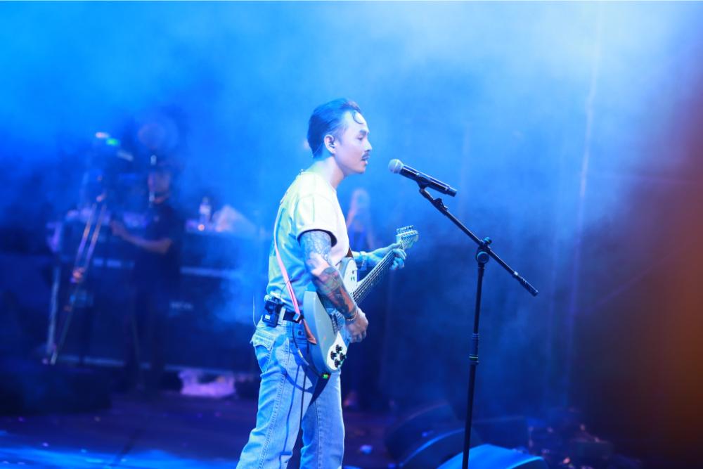 9876 1703341430 412684805 774402238037280 8400435697256788486 N 1