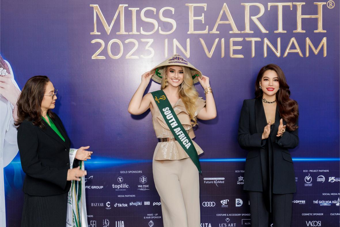Miss Earth 15 1