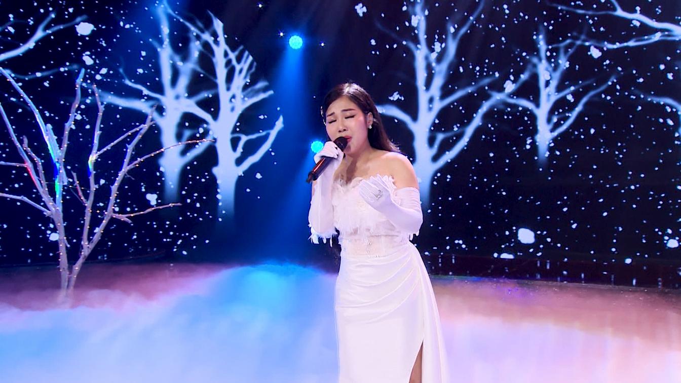 Ninh Thi Hang Solo 1