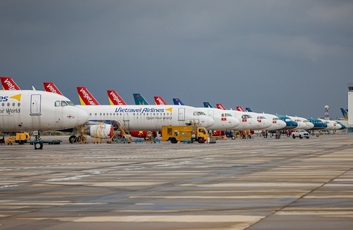 Ve May Bay Tet Dat Do Nhieu Chang Chi Con Ve Thuong Gia 3