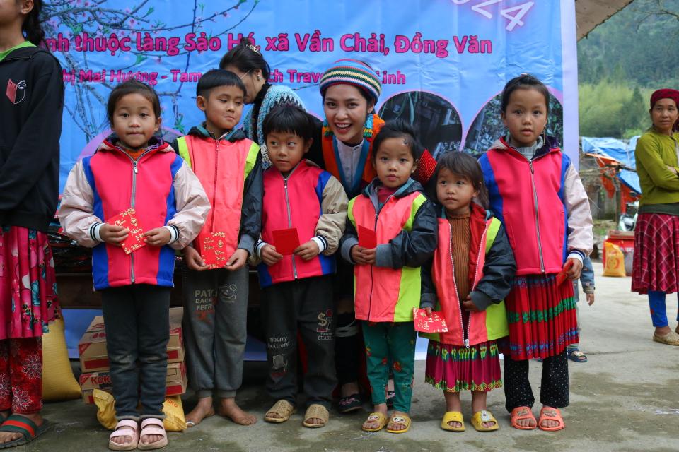 Nong Thuy Hang O Lang Sao Ha 2 1