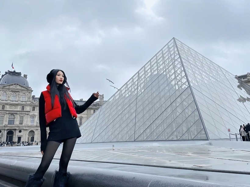 9 Huynh Tu Anh Cap Nhat Hinh Anh Ca Nhan Trong Chuyen Di Xuat Ngoai Sang Paris Va Milan 1443.jpg 1