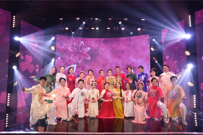 SK 0529 Việt Hương tổ chức đại nhạc hội cho các danh hài mùa Tết