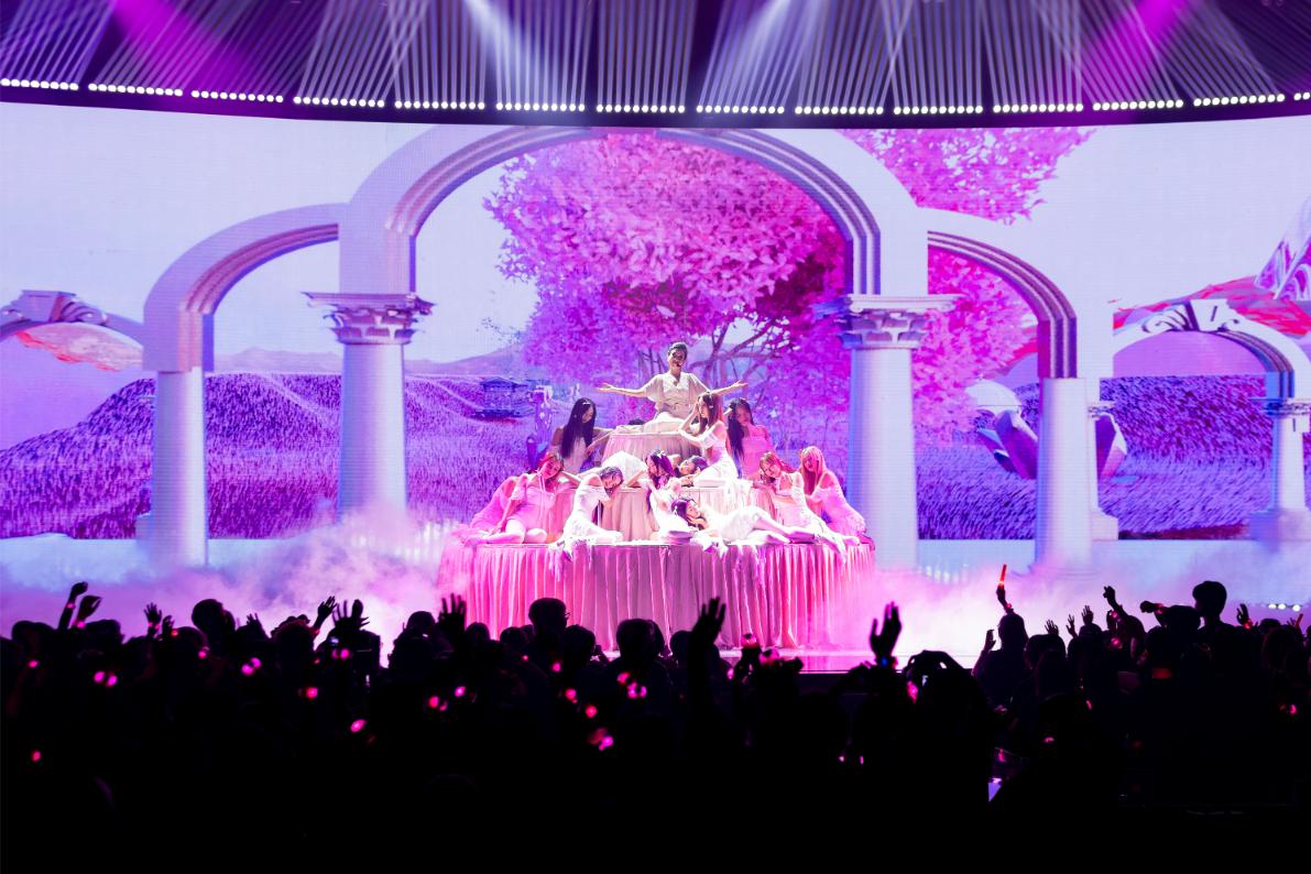 Tet Dep Bua Tiec Am Nhac Ruc Ro 2 1