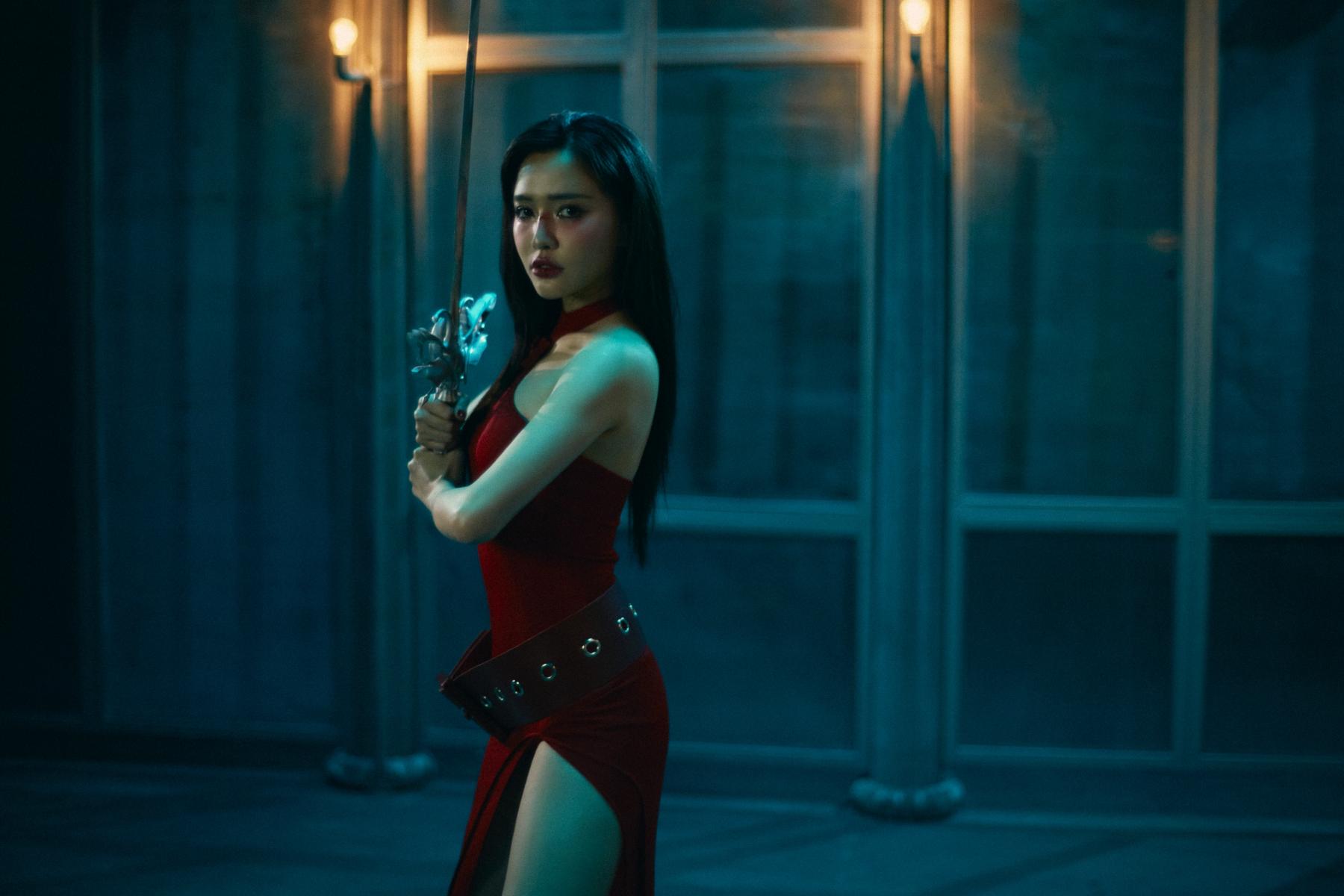 Bich Phuong Nang Chen Tieu Sau Teaser Photo 5b 2 1