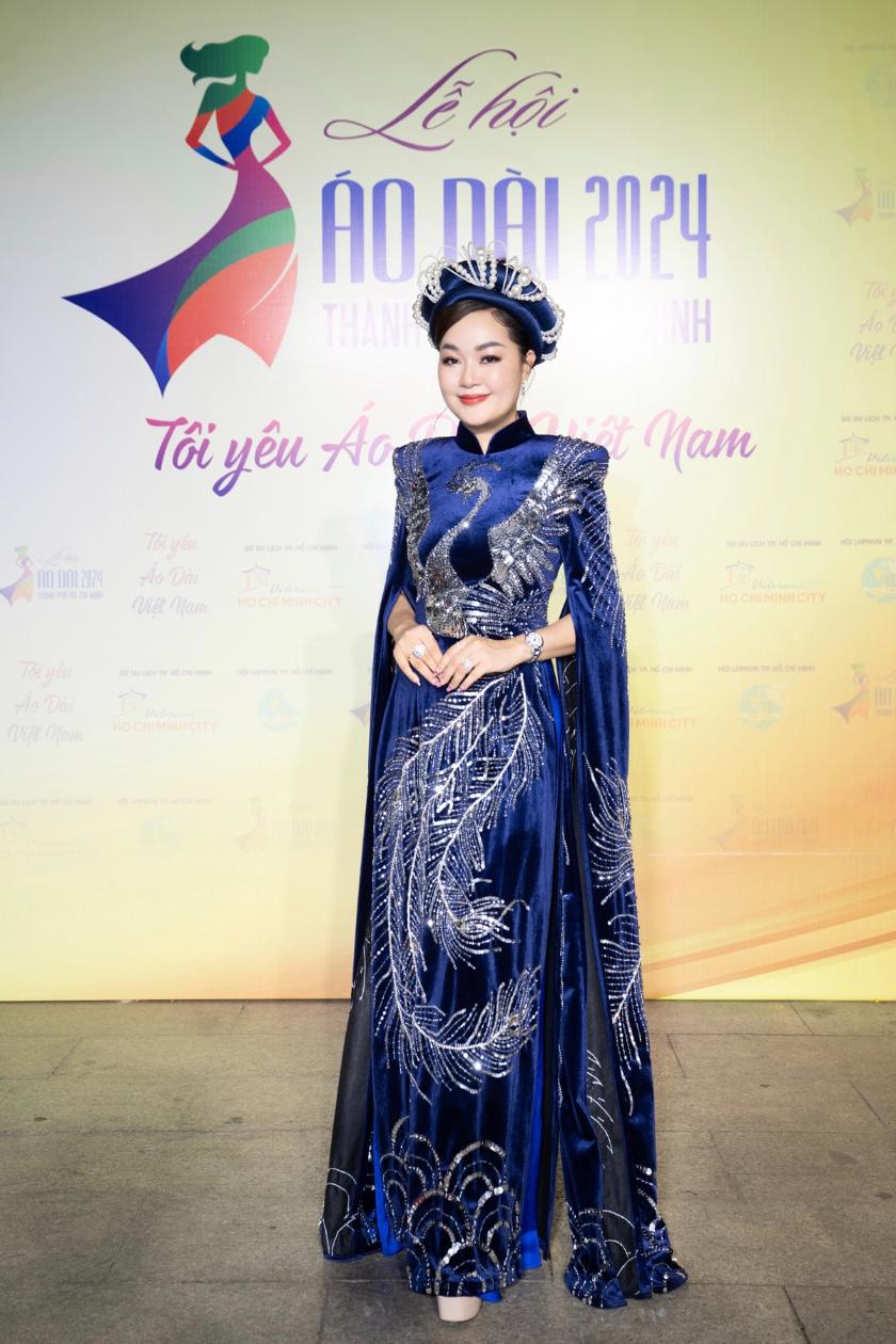 DUC 7882 Hoa hậu Hoàng Thanh Nga rạng rỡ trình diễn tại Lễ Hội Áo Dài 2024